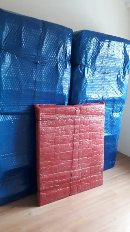 Paketlenmiş dolap ve panolar